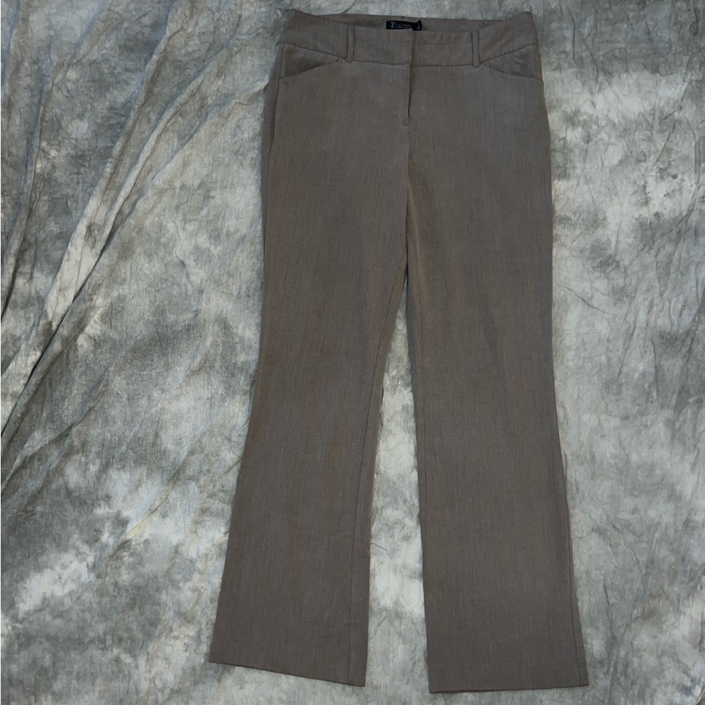 Dress pants/trousers New York & Company size 10 TALL